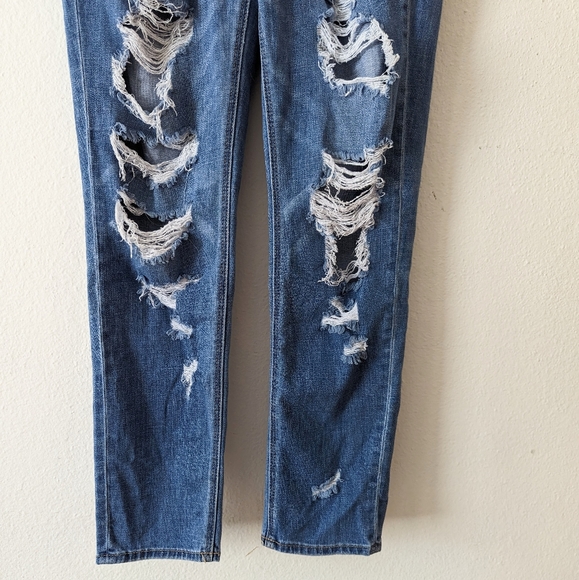 American Eagle Tomgirl Jeans - Picture 4 of 9